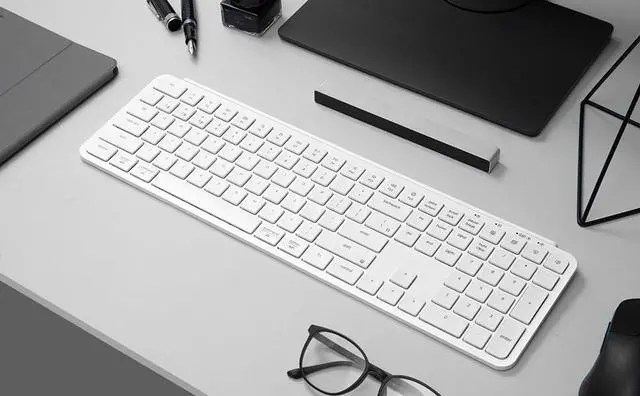 Alt view image 3 of 5 - Keychron B6 Pro Full-Size Ultra-Slim Wireless ZMK Custom Keyboard, Triple-Mode 2.4 G/Bluetooth 5.2/Wired Programmable, Lightweight Quiet Key with Numeric Keypad for Mac/Windows, Ivory White