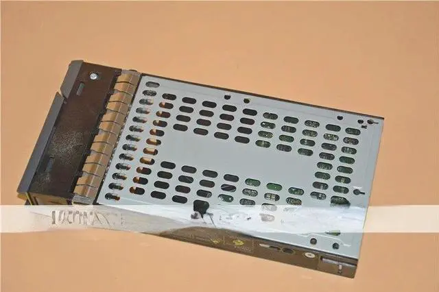 Alt view image 4 of 4 - For NetApp X412A-R5 600G SAS hard drive HUS156060VLS600 46X0884 46X0886
