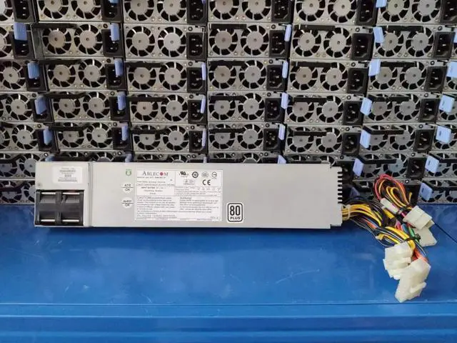 Main image of For Supermicro PWS-561-1H P 1U 560W server power supply NF280D 24+8+8 with D port