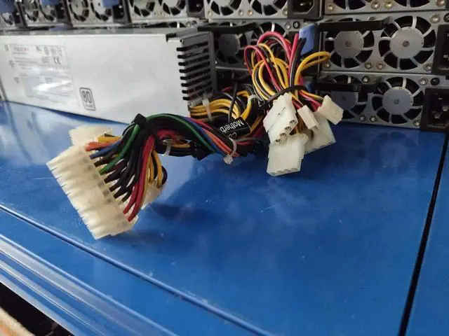Alt view image 3 of 3 - For Supermicro PWS-561-1H P 1U 560W server power supply NF280D 24+8+8 with D port