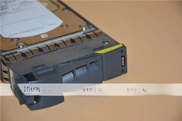 Alt view image 3 of 4 - For NetApp 450G 3.5 inch 15K7 hard drive X291A-R6 ST3450857FC 108-00205+B2