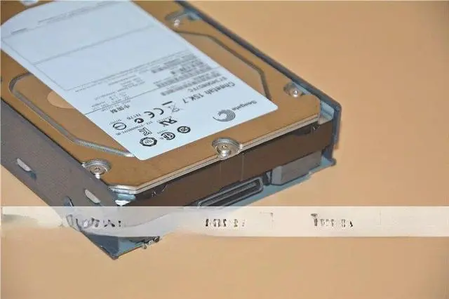 Alt view image 2 of 4 - For NetApp 450G 3.5 inch 15K7 hard drive X291A-R6 ST3450857FC 108-00205+B2