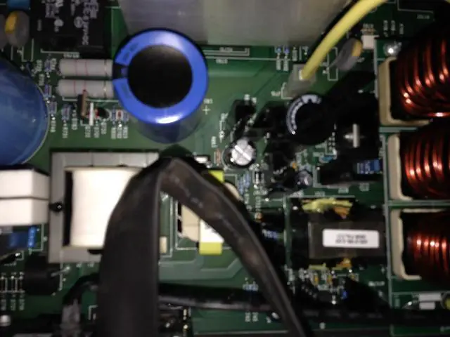 Alt view image 5 of 5 - For APC UPS SURT3000UXICH 2700W Pure Sine Wave Online UPS Uninterruptible Power Supply