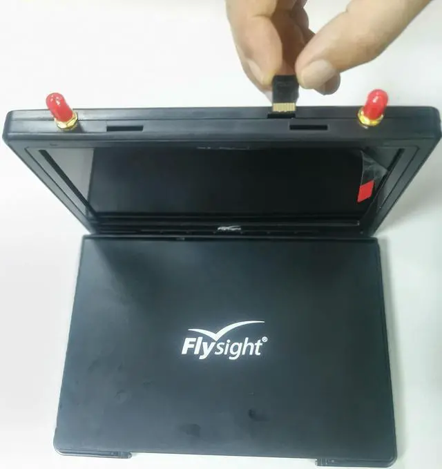 Alt view image 2 of 6 - Black Pearl RC801 FPV Monitor with DVR 5.8Ghz 40CH 7" HD Screen Diversity Receiver 1024x600 Monitor with Integrated Battery and Sunshade Hood for DJI Phantom (RPSMA ANT)
