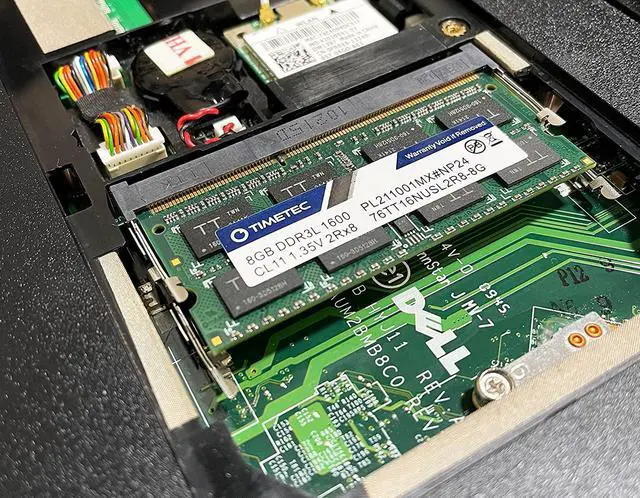 Alt view image 5 of 5 - 8GB DDR3L / DDR3 1600MHz (DDR3L-1600) PC3L-12800 / PC3-12800(PC3L-12800S) Non-ECC Unbuffered 1.35V/1.5V CL11 2Rx8 Dual Rank 204 Pin SODIMM Laptop Notebook PC Computer Memory RAM Module Upgrade