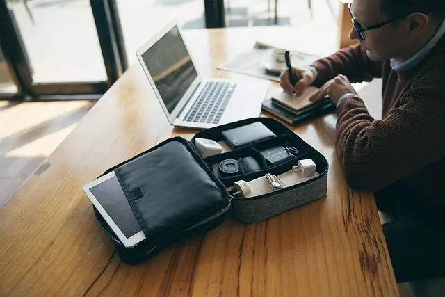 Alt view image 7 of 7 - BAGSMART Double Layer Travel Universal Cable Organizer Cases Electronics Accessories Storage Bag for 10.5'' iPad Pro, iPad air, Charger, Kindle, Black