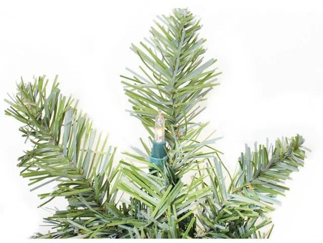 Alt view image 2 of 2 - Pre-Lit North Pine Christmas Wreath 24 Inch Battery Operated