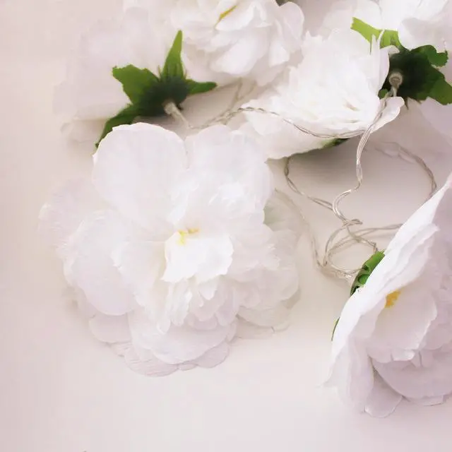 Alt view image 2 of 2 - "8 LED Large White Flower String Lights Warm White (Battery Operated)