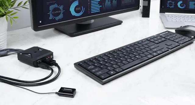 Alt view image 4 of 12 - IOGEAR 2-port 4K KVM Switch with DisplayPort USB-C and Audio GCS82DPC