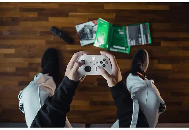 Alt view image 7 of 7 - Xbox Core Wireless Controller  Robot White