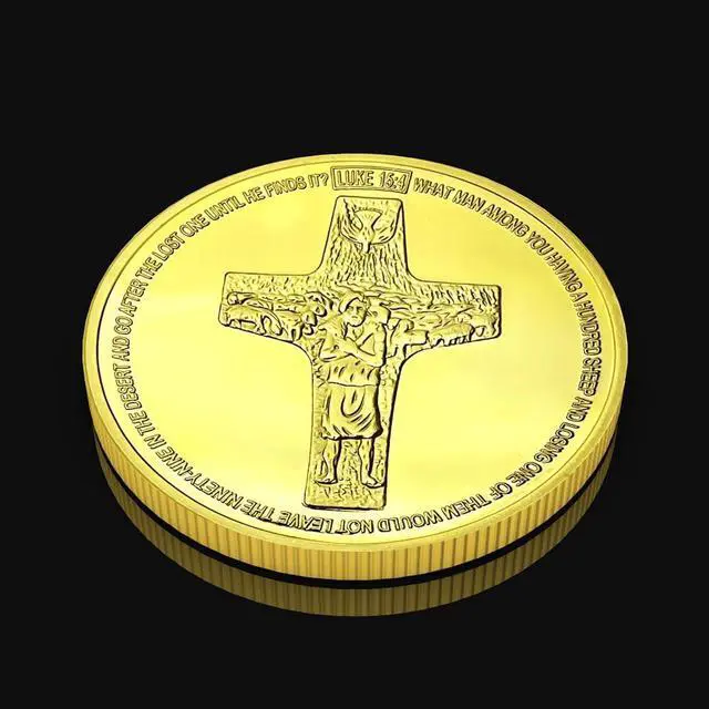 Alt view image 3 of 5 - The Catholic Church Pope Francis 2013 Souvenir Coin Gold/Silver Commemorative Gifts Collectible Medals Challenge Coins (Gold)