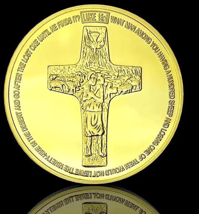 Alt view image 4 of 5 - The Catholic Church Pope Francis 2013 Souvenir Coin Gold/Silver Commemorative Gifts Collectible Medals Challenge Coins (Gold)