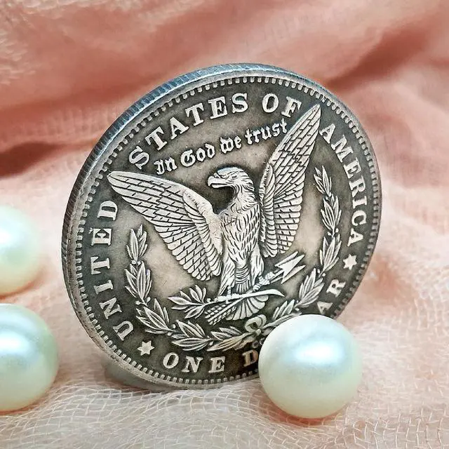 Alt view image 6 of 7 - Sexy Girl Coin Challenge Coin US One Dollar Hobo Art Coin