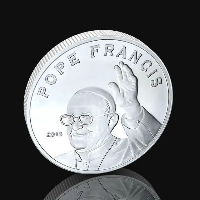Alt view image 2 of 4 - The Catholic Church Pope Francis 2013 Souvenir Coin Gold/Silver Commemorative Gifts Collectible Medals Challenge Coins (Silver)