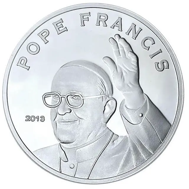 Main image of The Catholic Church Pope Francis 2013 Souvenir Coin Gold/Silver Commemorative Gifts Collectible Medals Challenge Coins (Silver)