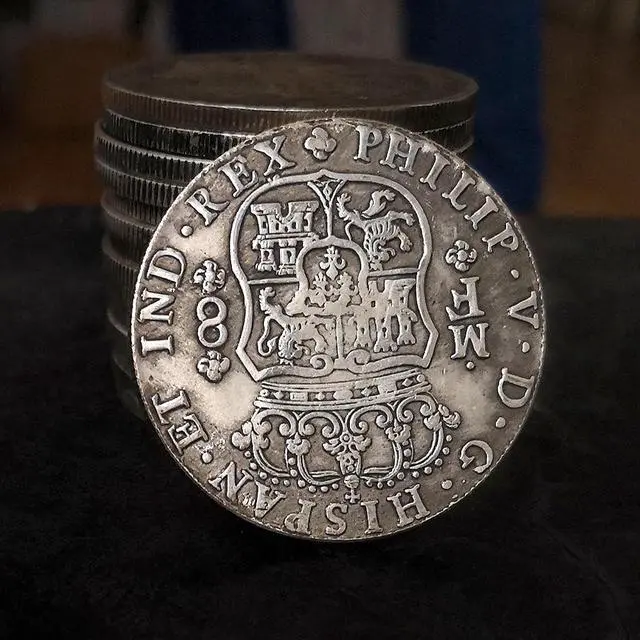 Alt view image 4 of 5 - 1741 Spain Antique Coin Silver Plated Replica Commemorative Gift Toys
