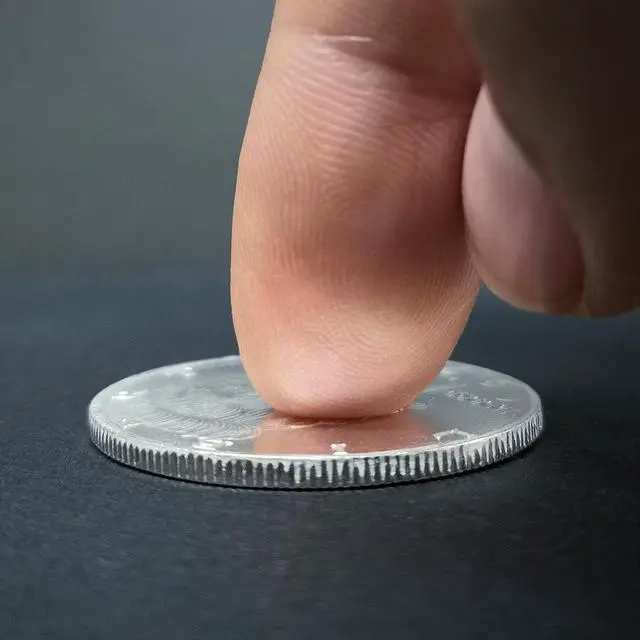 Alt view image 3 of 4 - USA 1974 President Kennedy Tooth Punk Hobo Skull Retro Art Magic Coin Silver Plated Dollar Novelty Coin (Silver)