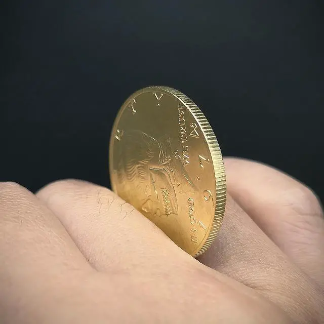 Alt view image 5 of 6 - USA 1974 President Kennedy Tooth Punk Hobo Skull Retro Art Magic Coin Silver Plated Dollar Novelty Coin (Brass)