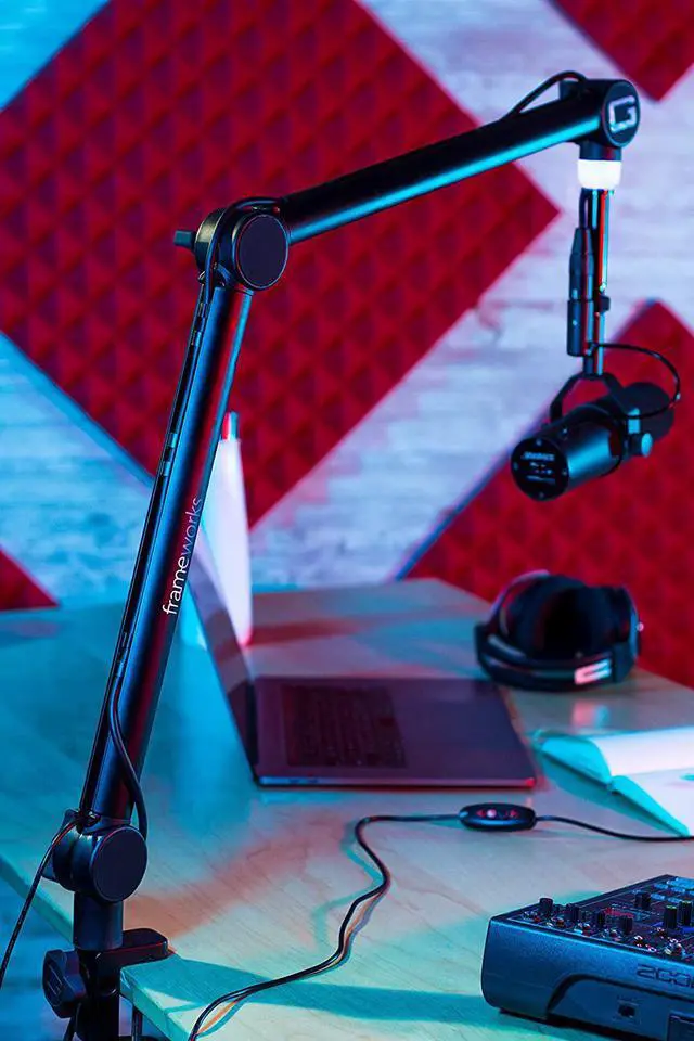 Alt view image 3 of 6 - Gator Frameworks Professional Desktop Broadcast/Podcast Microphone Boom Stand with On-Air Indicator Light (GFWMICBCBM4000)
