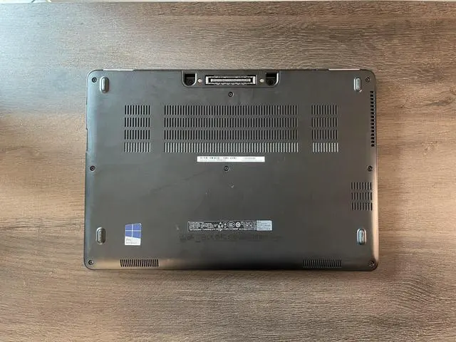 Alt view image 10 of 10 - DELL Laptop Latitude E7270 Intel Core i5 6th Gen 6300U (2.40 GHz) 16GB Memory 256 GB SSD 12.5" HD Screen  Windows 10 Pro 64-bit