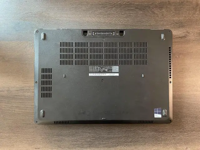 Alt view image 7 of 7 - Dell Latitude E5470 Core i5-6200U 2.30 GHz 256 GB 8 GB