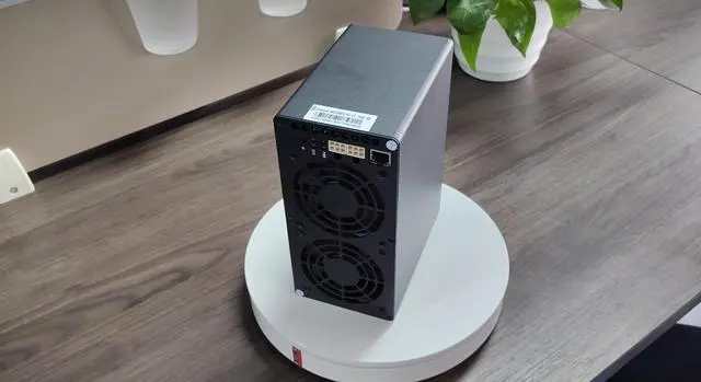 Alt view image 5 of 6 - Goldshell MINI DOGE III wifi LTC&Doge Coin 700MH/s±5% 400W±5% MINI DOGE 3 wifi Home Miner Box -With PSU