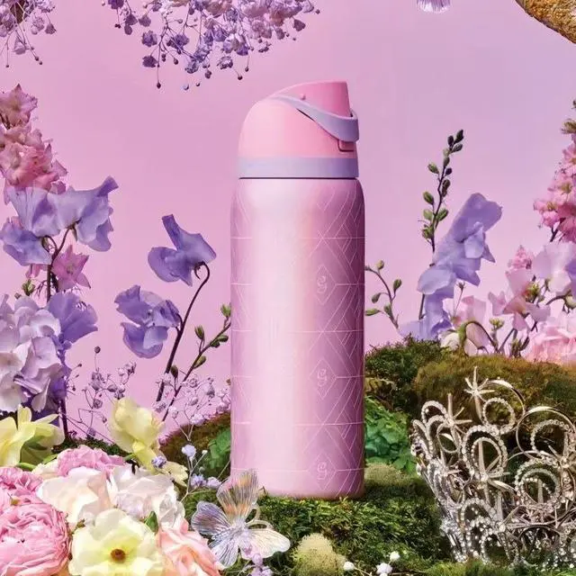 Alt view image 4 of 5 - 304 stainless steel outdoor sports water bottle, food-grade material ensures safety and durability. It is portable and leak-proof, suitable for daily outings, mountain climbing, fitness and other occa