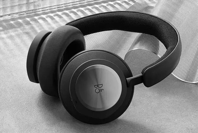 Alt view image 7 of 7 - Bang & Olufsen Beoplay Portal PC/PS - Comfortable Wireless Noise Cancelling Gaming Headphones for PC and Playstation, Black Anthracite