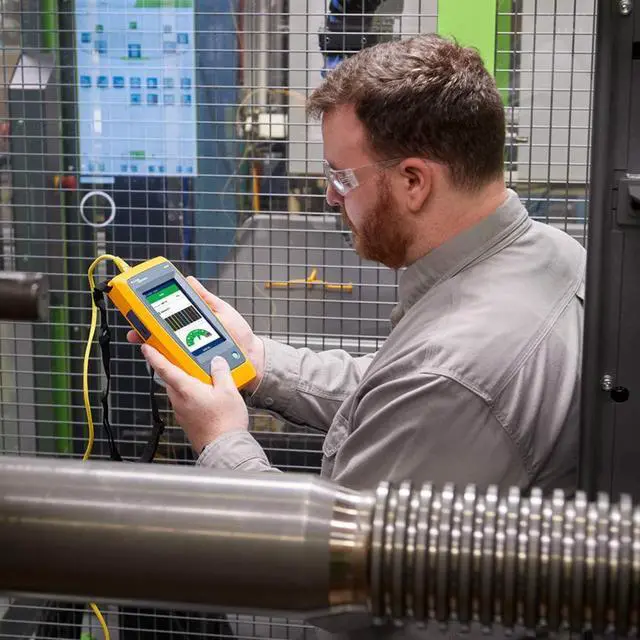 Alt view image 4 of 6 - Fluke Networks Industrial Ethernet Tester