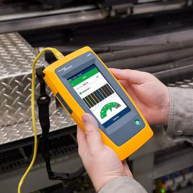 Alt view image 5 of 6 - Fluke Networks Industrial Ethernet Tester