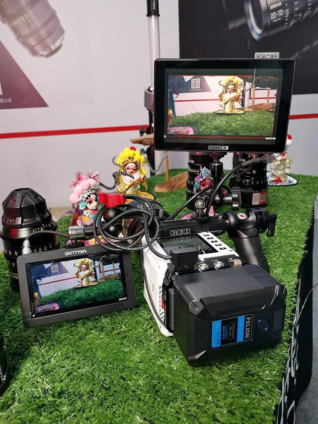 Alt view image 6 of 6 - Fxlion Nano Two 98WH Tiny V-Mount/V-Lock Battery with Type-C, D-tap, USB A, Micro USB