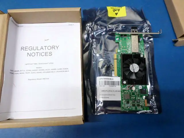 Main image of Emulex LPE16000B-M6 16GB SINGLE PORT FIBRE CHANNEL HOST ADP 61M2K, 061M2K