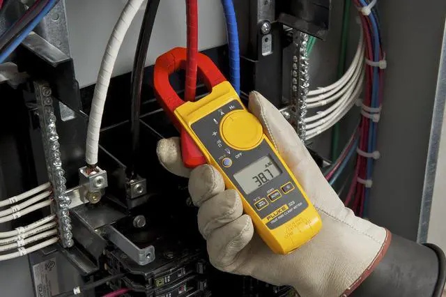 Alt view image 4 of 4 - Fluke 325 Clamp Multimeter AC-DC TRMS