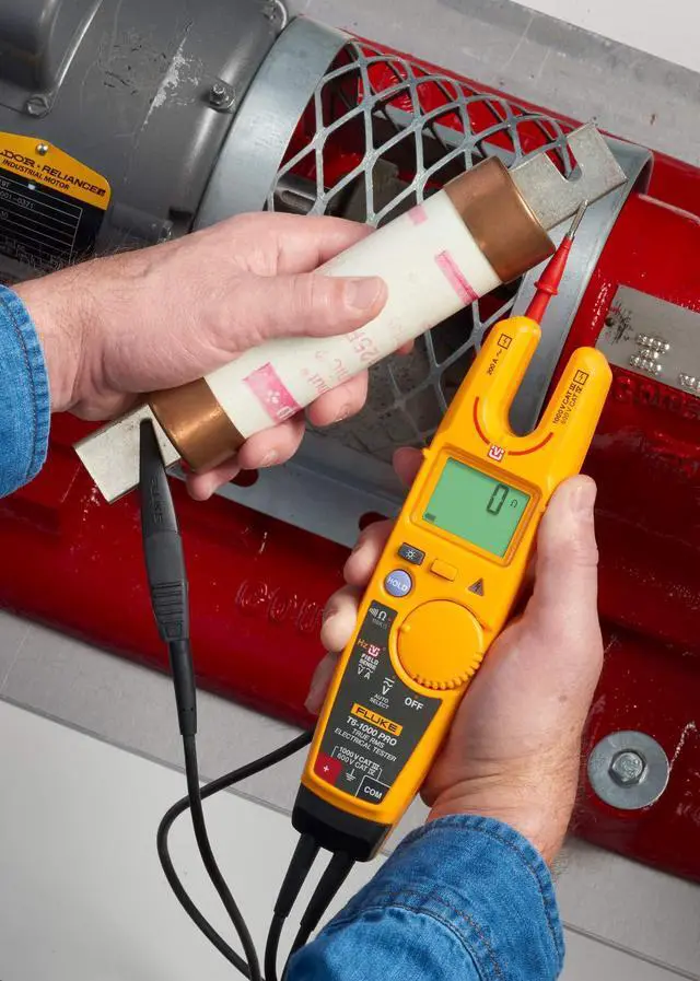 Alt view image 3 of 4 - Fluke T6-1000 pro Electrical Tester Fieldsense 1000V AC/DC True RMS&Fluke case