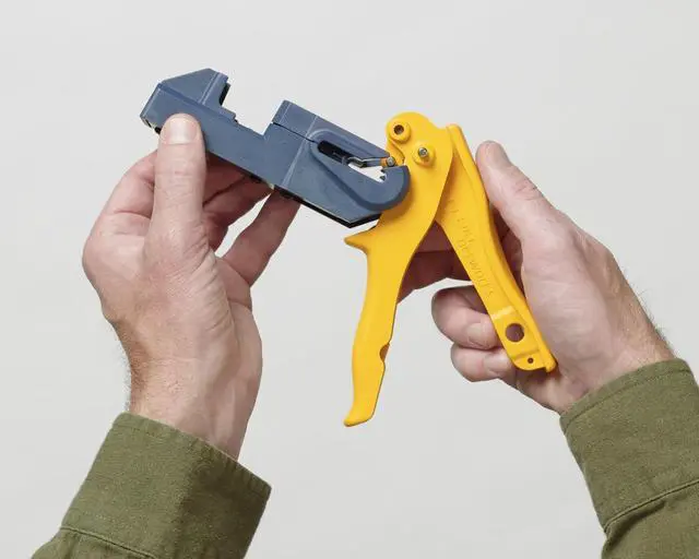Alt view image 3 of 4 - Fluke Networks JR-LEV-2 Jack Rapid Punch Down Tool for Leviton 61110 5G110 6110G