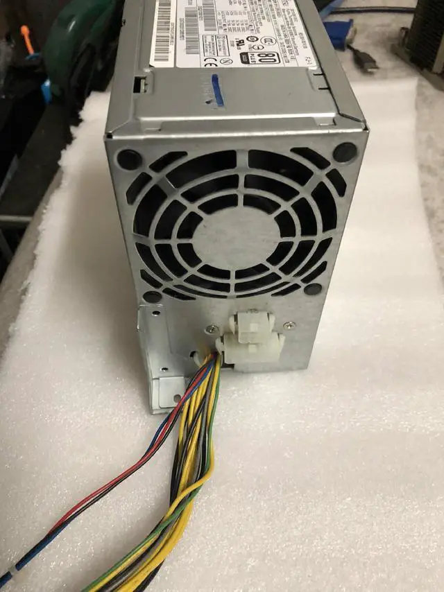 Alt view image 2 of 2 - For Fujitsu W530 S26113-E567-V50-02 DPS-500XB A industrial equipment power supply
