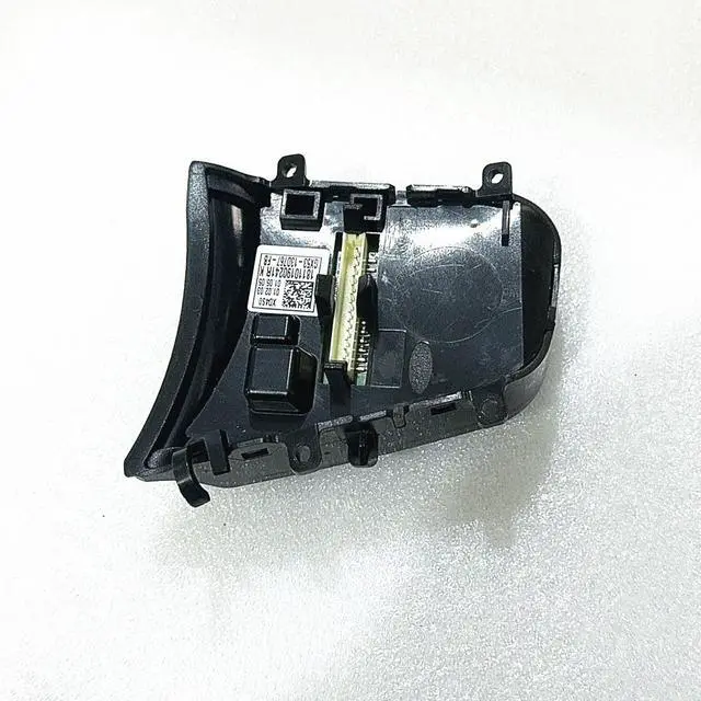 Main image of Yassdwbn Right Car Steering Wheel Switch Button For Jaguar XFL XEL XE F-PACE 18110190241R