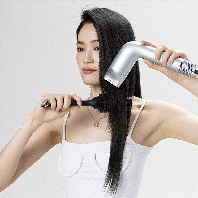 Alt view image 5 of 6 - YOOSE NO.7 Alloy body integral molding, professional negative ion hair care 100,000 rpm aerodynamic high-speed hair dryer for men and women