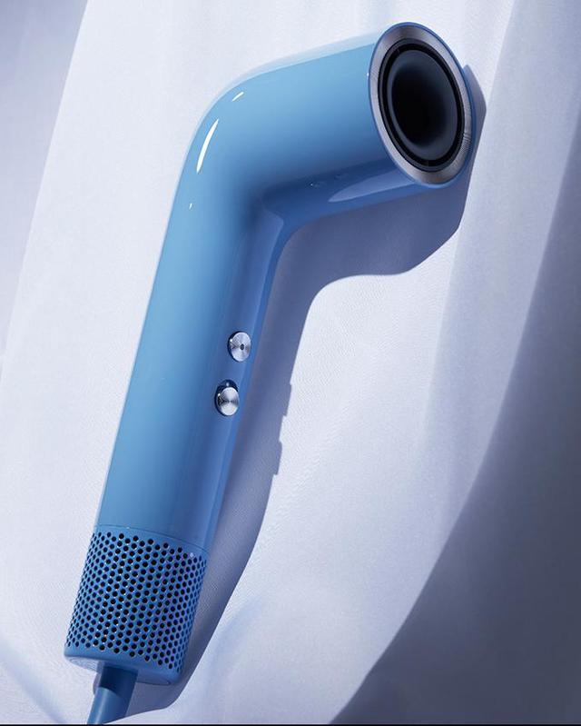 Negative ion hair clearance dryer