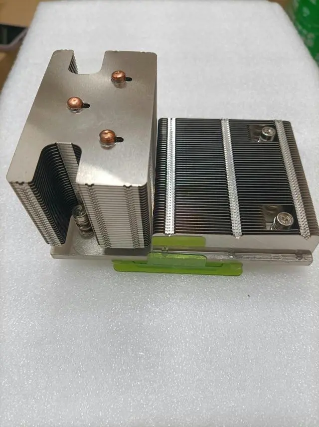Main image of CPU heatsink for R730 R730XD servers 08K3F3 0YYH68 0YY2R8