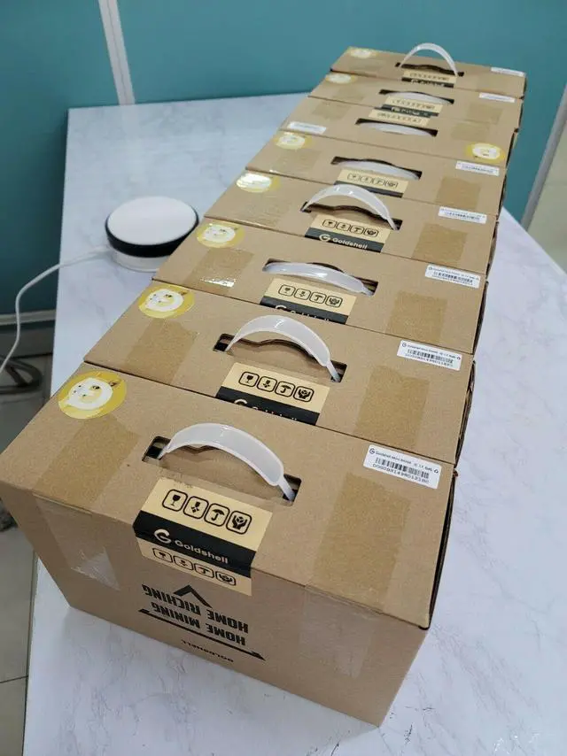 Alt view image 4 of 5 - New Goldshell Mini Doge Pro LTC & Doge Miner 205MH/s 220W Super Slience Home Use with PSU