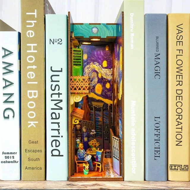 Main image of DIY 3D Book Nook Kit Vincent's World 80pcs