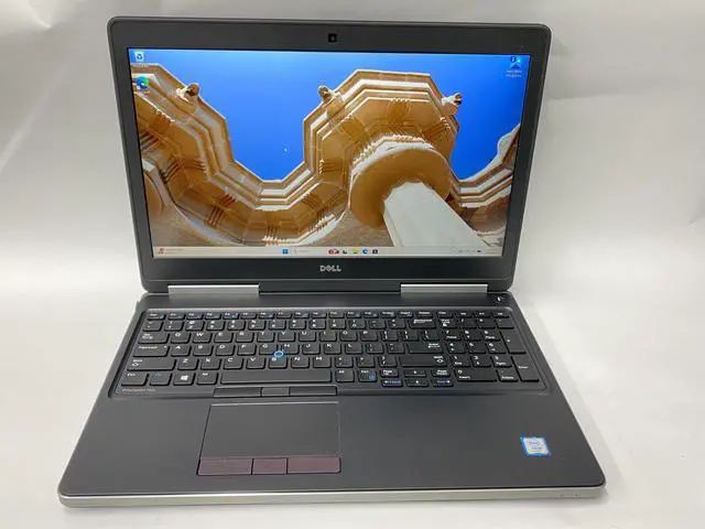 Main image of Dell - Precision 7520 - E3-1575M - 16GB - 512GB - 15.6" - 3840 x 2160 - Windows 10 Pro