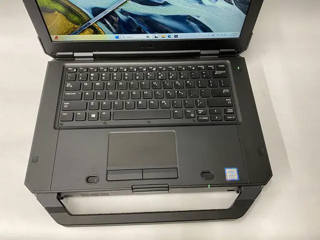 Alt view image 2 of 7 - Dell - Latitude 5424 - i7-8650u - 32GB - 512GB - 14" - 1920 x 1080 - Windows 11 Pro