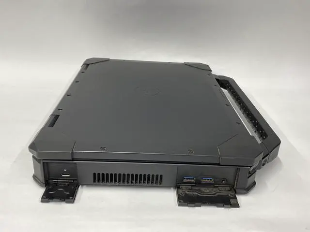 Alt view image 4 of 7 - Dell - Latitude 5424 - i5-8350u - 16GB - 512GB - 14" - 1920 x 1080 - Windows 11 Pro