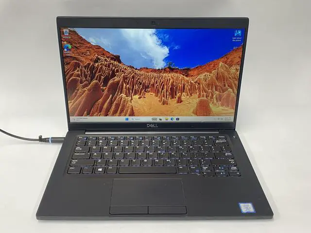 Main image of Dell - Latitude 7390 - i7-8650U - 16GB - 256GB - 13.5" - 1920 x 1080 - Windows 11 Pro