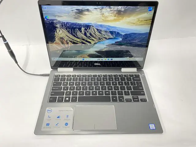 Main image of Dell - Inspiron 13 7000 2 in 1 - Touch Screen - i5-8250u - 8GB - 256GB - 13" - 1920 x 1080 - Windows 11 Pro