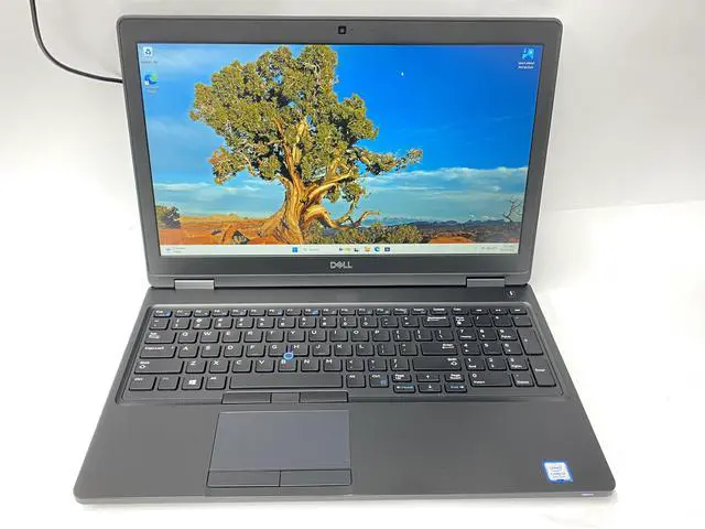 Main image of Dell - Latitude 5590 - i5-8250u - 16GB - 256GB - 15" - 1920 x 1080 - Windows 10 Pro