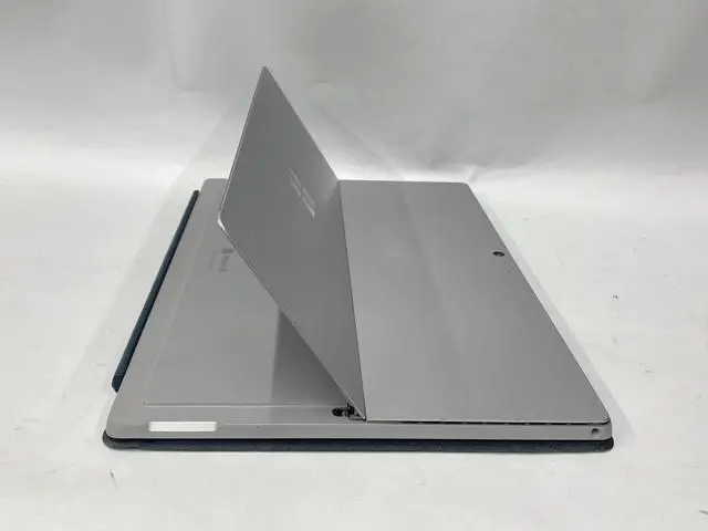 Alt view image 4 of 7 - Microsoft - Surface Pro 5 - Touch Screen - i5-7300U - 8GB - 256GB - 12" - 2736 x 1824 - Windows 10 Pro
