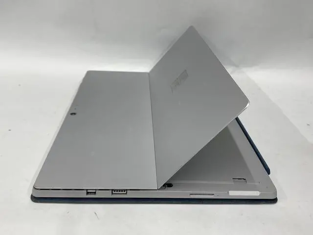 Alt view image 6 of 7 - Microsoft - Surface Pro 5 - Touch Screen - i5-7300U - 8GB - 256GB - 12" - 2736 x 1824 - Windows 10 Pro